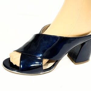 Kenneth Cole Leah Blue Patent Leather 3.5” Block Heels Open Toe Mules Sz 8.5